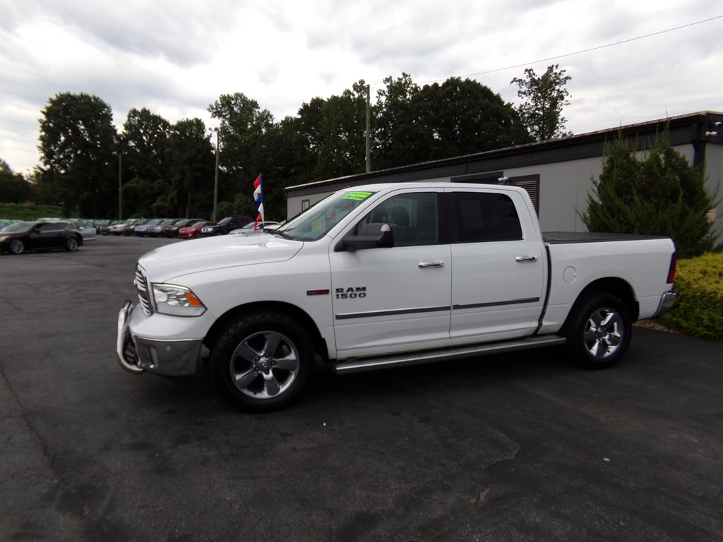 2015 RAM 1500 Pickup
